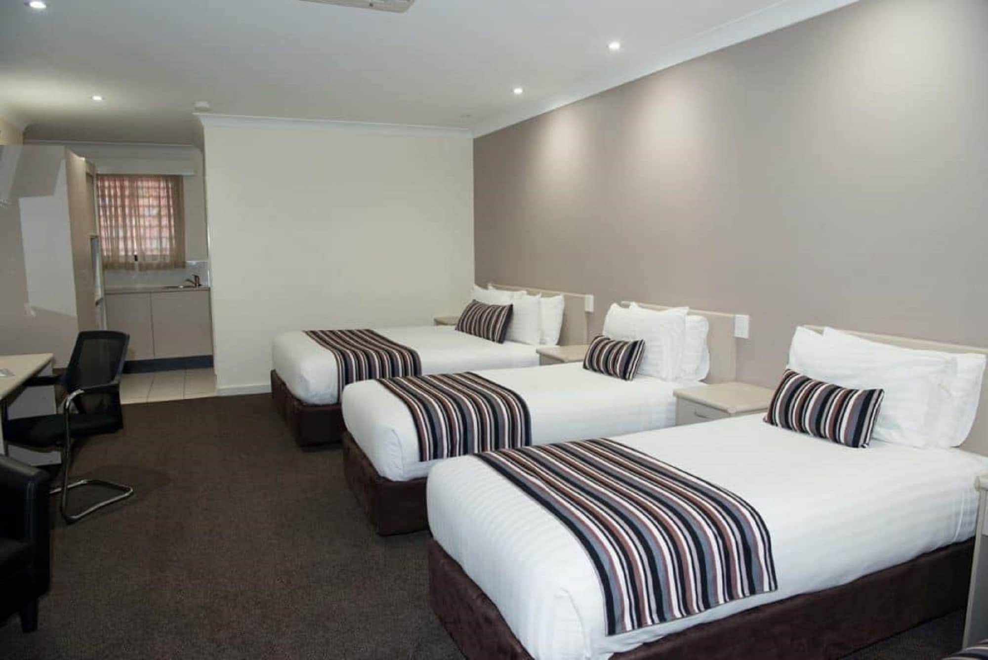 Central Caleula Motor Lodge Orange Extérieur photo