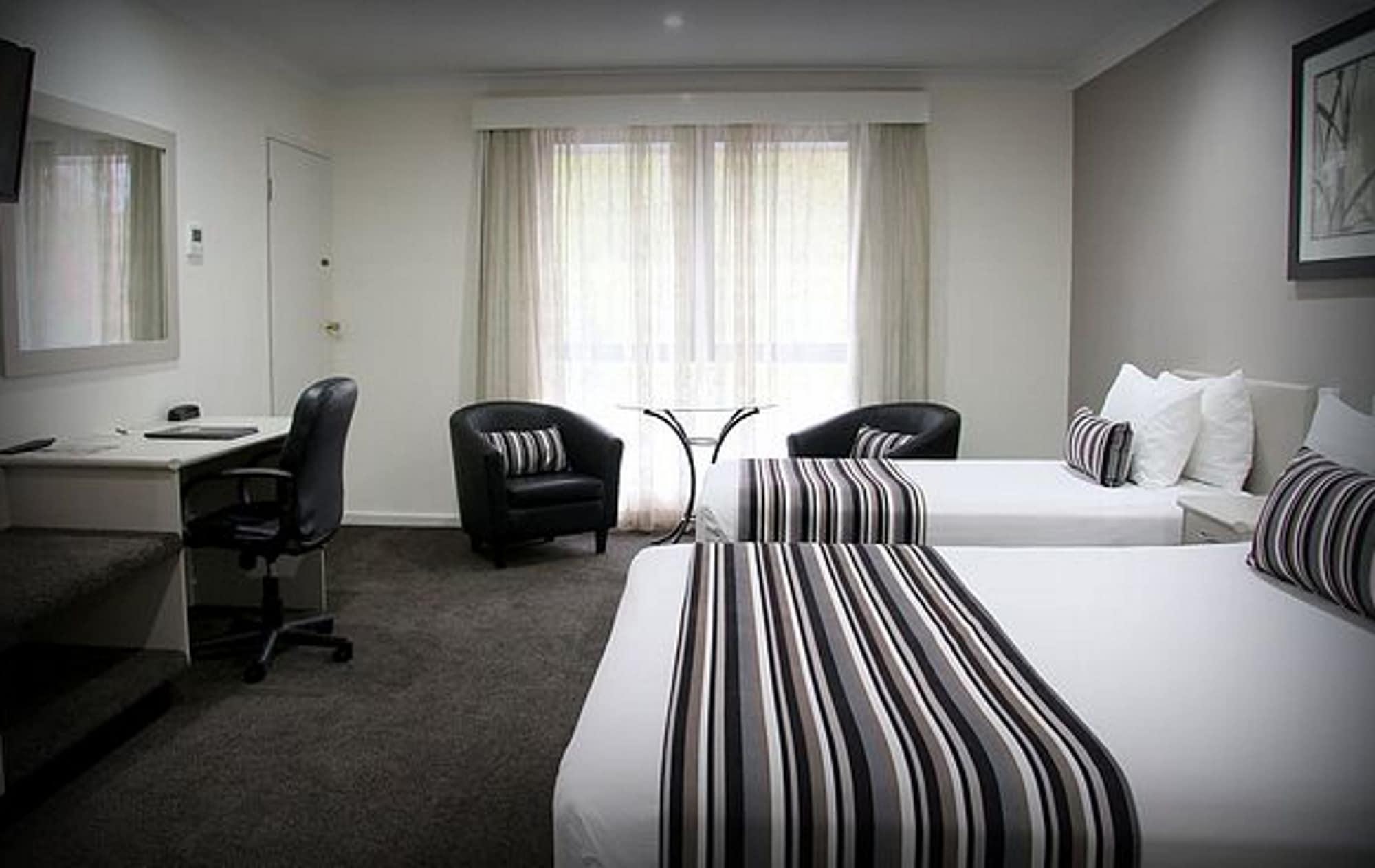 Central Caleula Motor Lodge Orange Extérieur photo